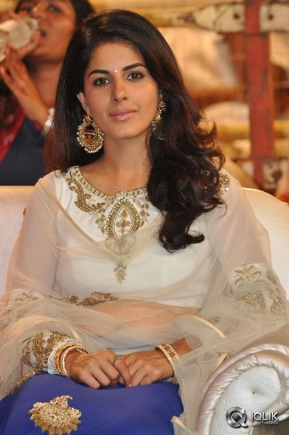 Isha-Talwar-at-Raja-Cheyyi-Vesthe-Movie-Audio-Launch